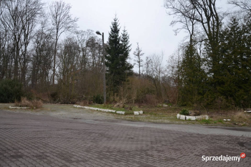Komornik działki z motelem i stacją paliw w Wityń