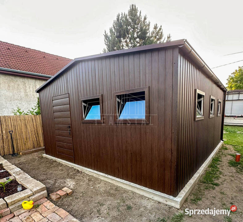 Garaz blaszany 5x6 m brama dwuskrzydłowa drzwi