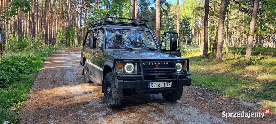 MITSUBISHI PAJERO MK1 25 TD Pajero Tarnobrzeg