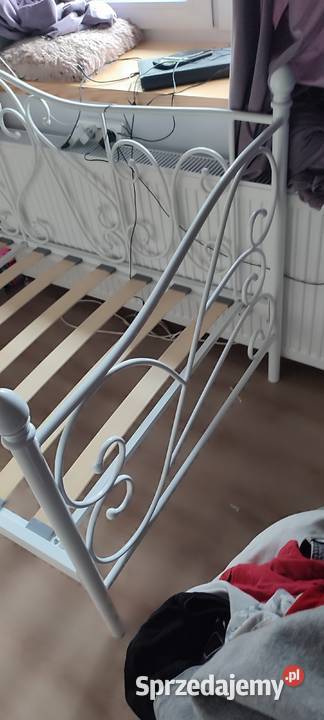 Sprzedam łóżko metalowe białe Ślesin