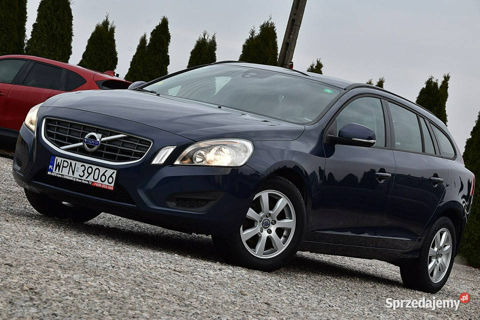 Volvo V60 16d2 115 NAVI ALU PÓŁSKÓRA GWARANCJA I elektryczne lusterka Volvo mazowieckie Nowe Kucice