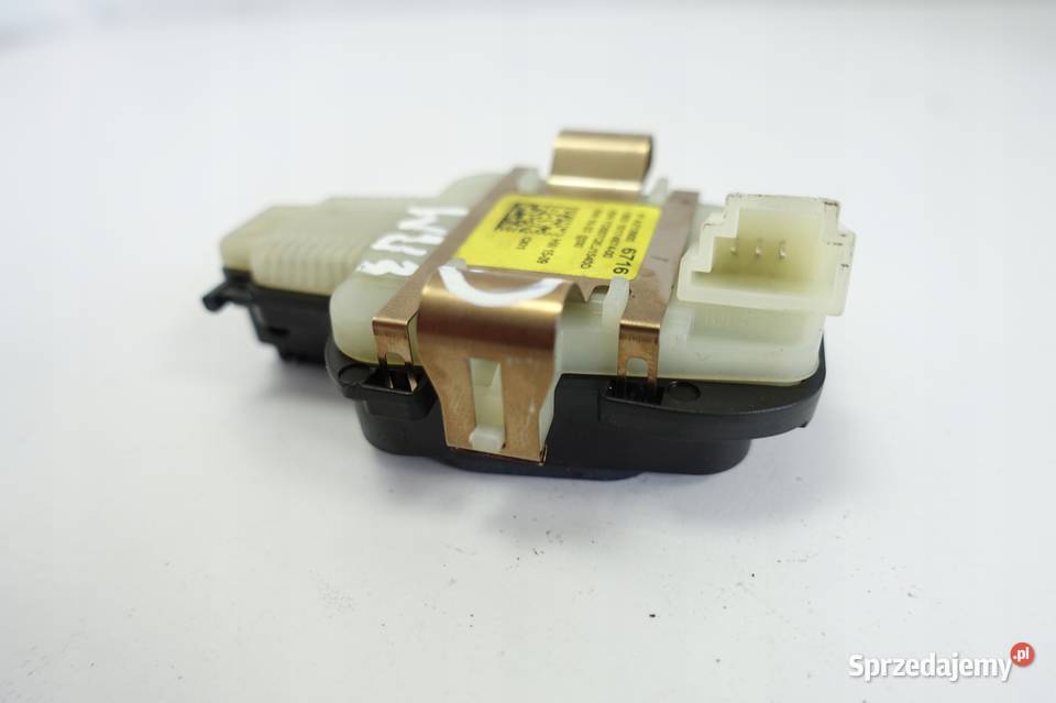 Mercedes W213 C213 CZUJNIK DESZCZU A2139006716