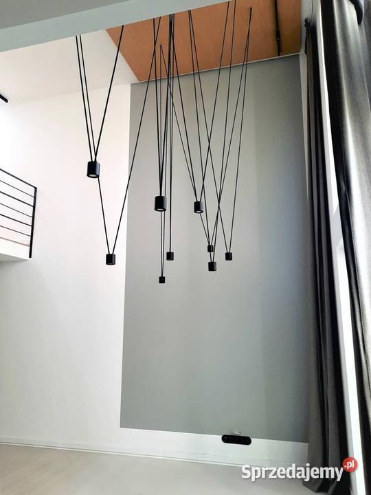 Długa lampa wisząca do wysokich pomieszczeń Rzeszów