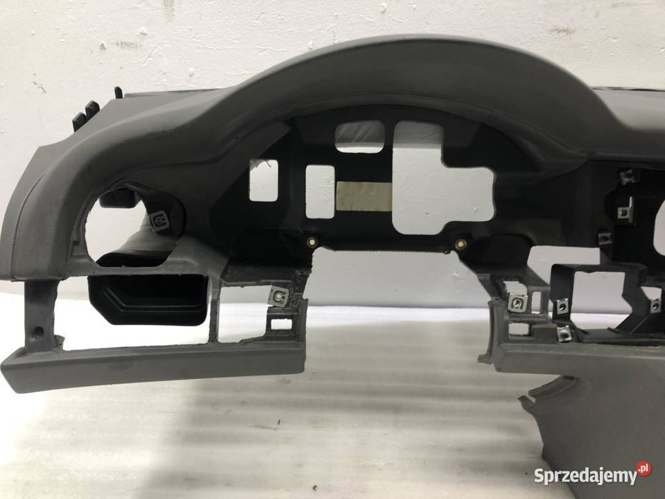 DESKA ROZDZIELCZA KONSOLA AUDI A6 C6 EUROPA Deski rozdzielcze, konsole