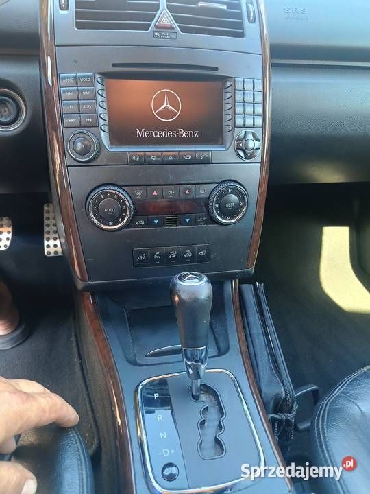 MERCEDESBENZ A 200 TURBO 197 światła przeciwmgielne