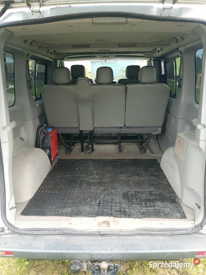 Nissan Primastar 25dci 140 srebrny Sandomierz