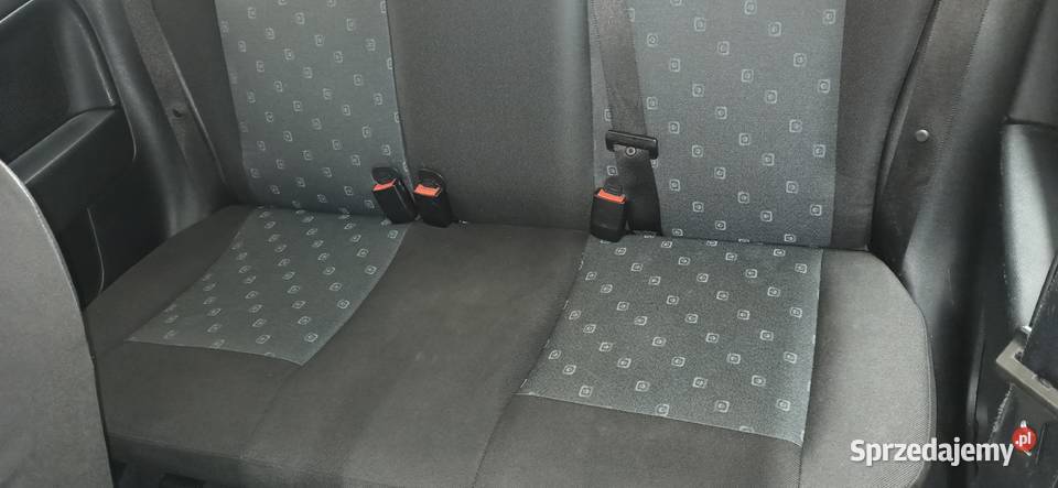 Ford Fiesta 2004 13 benzyna nieuszkodzony Fiesta Oborniki sprzedam