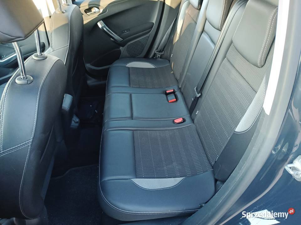 Peugeot 2008 I 2017r Lift Niski przebieg światła LED Turek