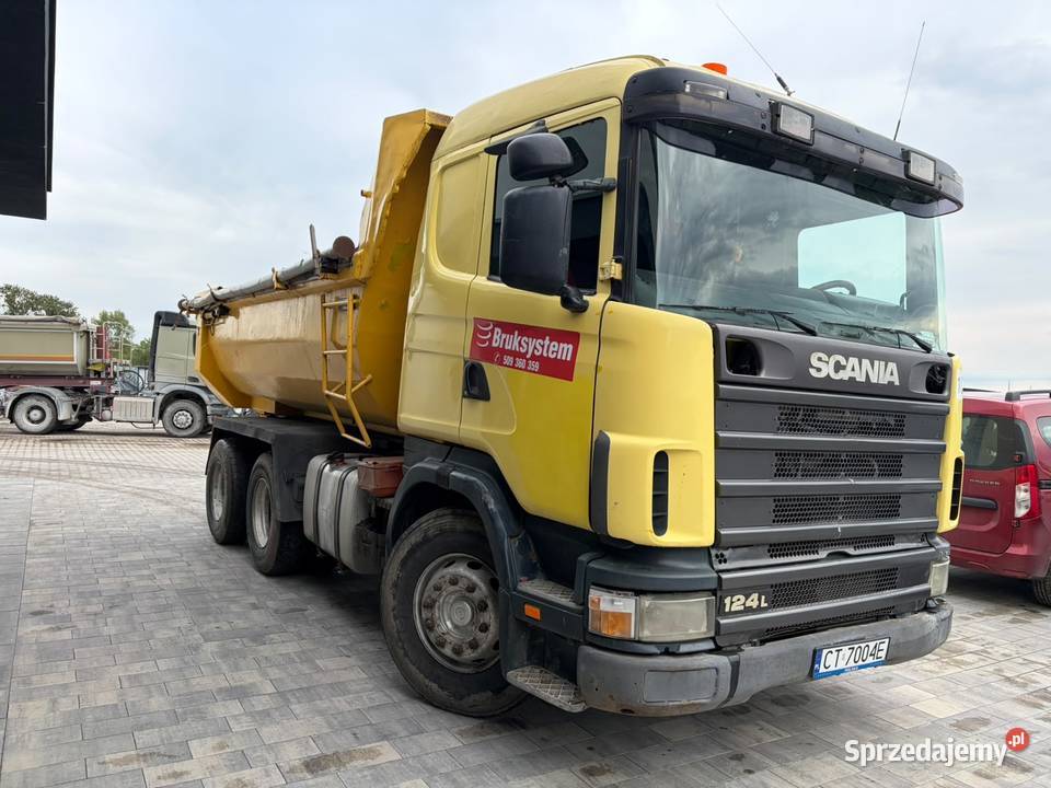 Trzyosiowa ciężarówka Scania R124