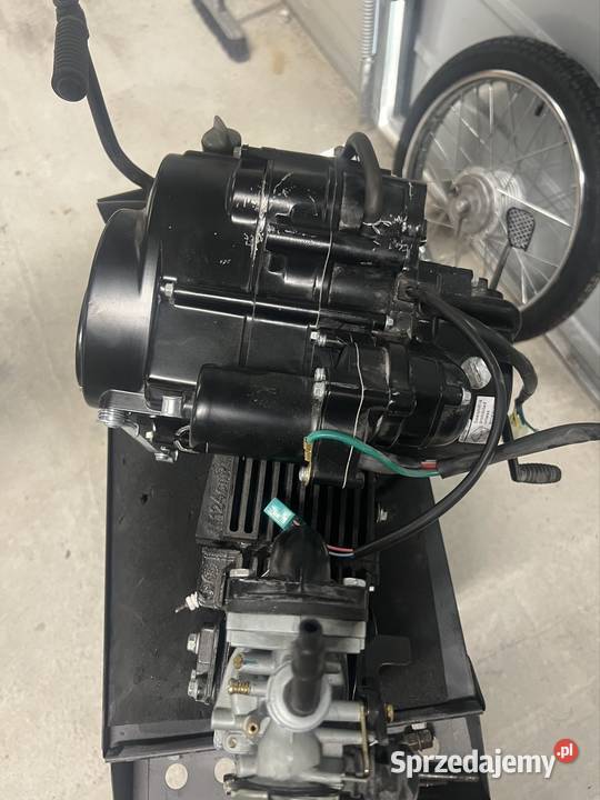 Sprzedam silnik 124cc 4t 1km Dąbrówka
