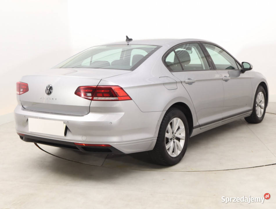VW Passat 15 TSI benzyna