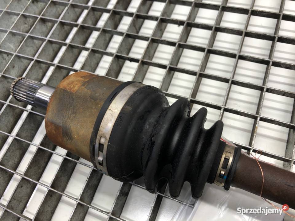 PÓŁOŚ LEWY PRZÓD HYUNDAI KONA 49500J9000 10 120 osobowe