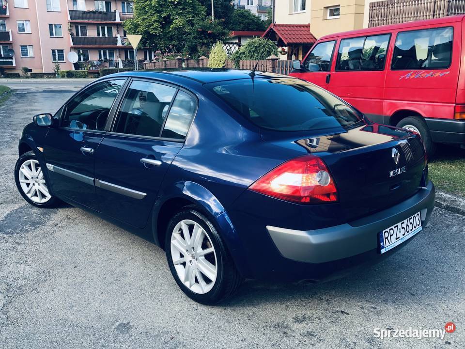 RENAULT MEGANE II SEDAN 16 16V 115 MAŁY PEZEBIEG Megane podkarpackie sprzedam