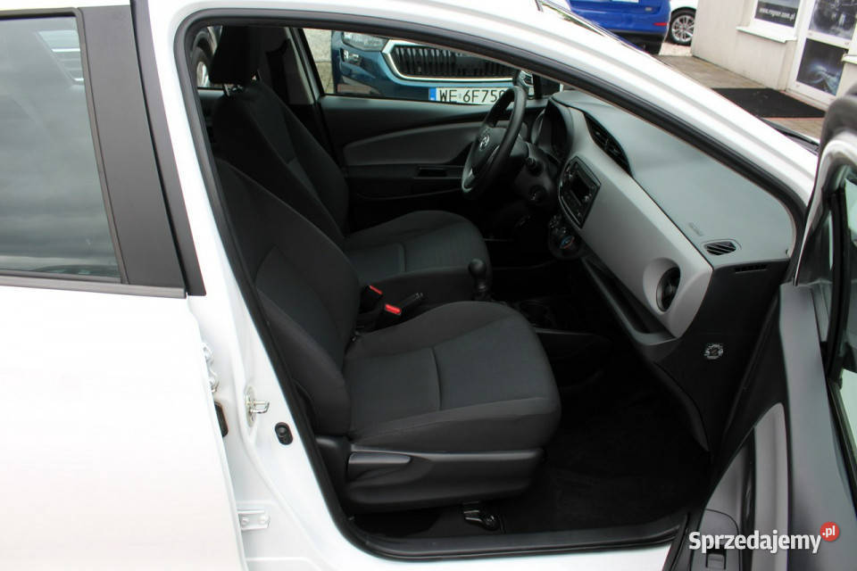 Toyota Yaris LPG 72 SalonPL FV23 1WŁ Rej2021 ASO isofix Sokołów