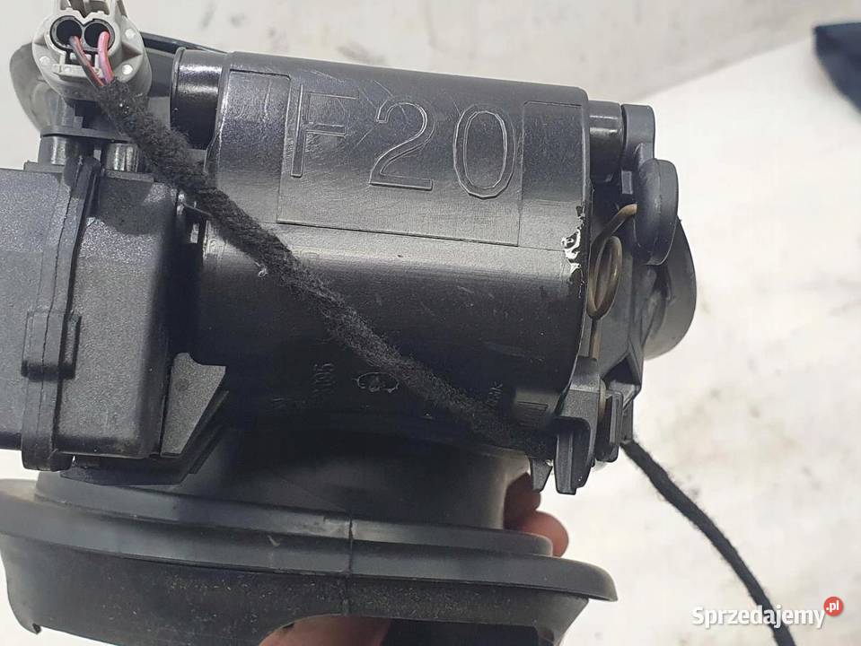 KLAPKA WLEWU PALIWA 668 SCHWARZ BMW F20 sprzedam
