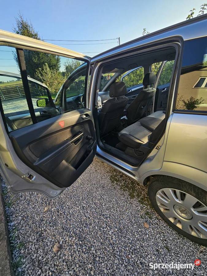 Opel Zafira 2011 Diesel z hakiem 236000km Charsznica