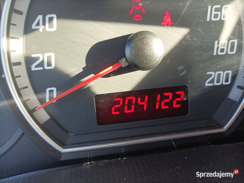 Suzuki swift 2010 13 benzyna Rok produkcji 2010