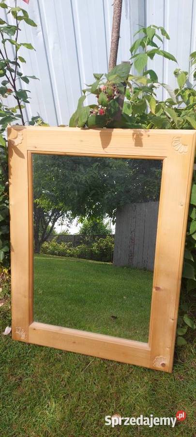 Lustro w drewnianej ramie Morawica