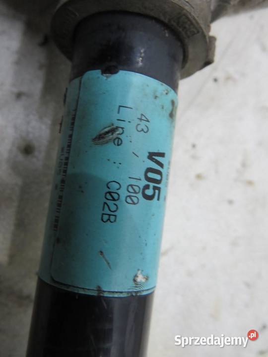 PÓŁOŚ LEWA HYUNDAI I40 17 CRDI 495003Z400 osobowe