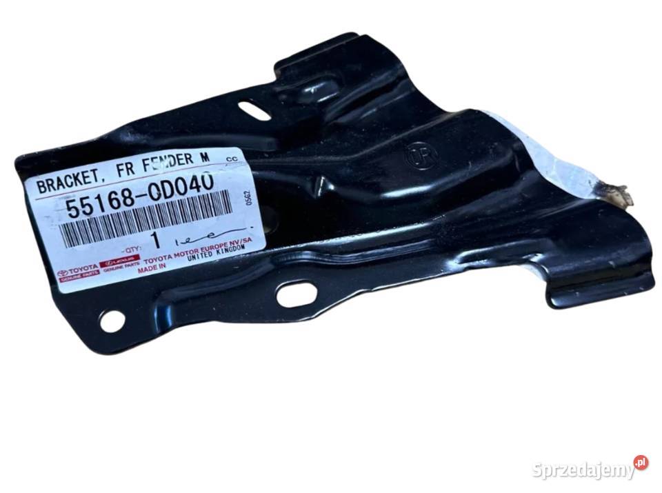 TOYOTA Yaris Uchwyt wspornik blotnika prawy