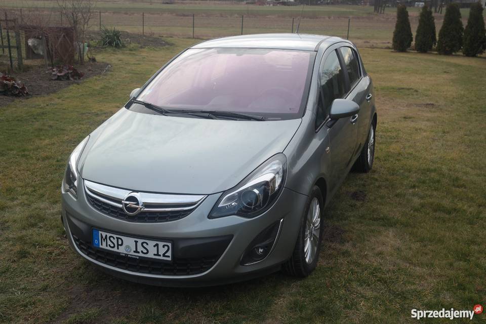 Opel Corsa D Innovation 14100 koni mega full tempomat Corsa