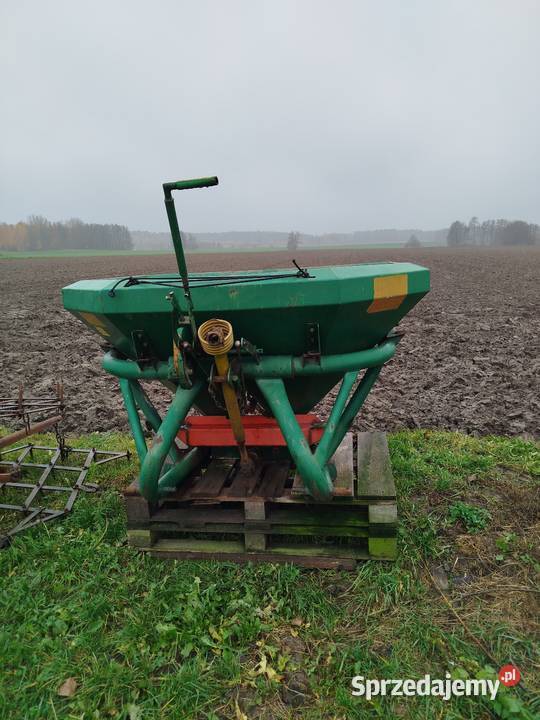 Rozsiewacz nawozów amazone zaf 800 Nacpolsk