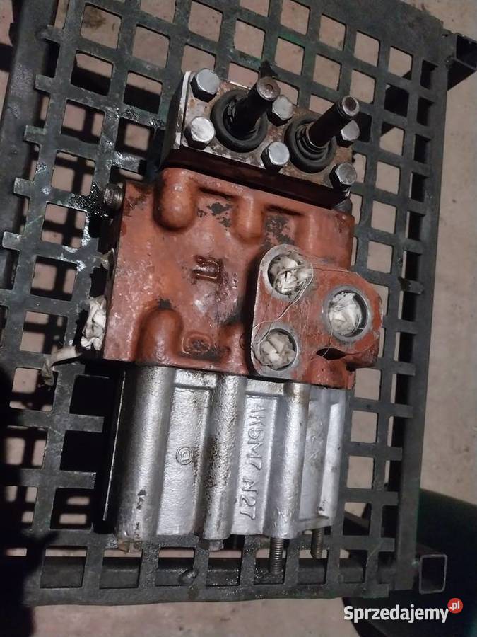 Rozdzielacze hydrauliczne T25 Wladymirec MTZ Krzywda