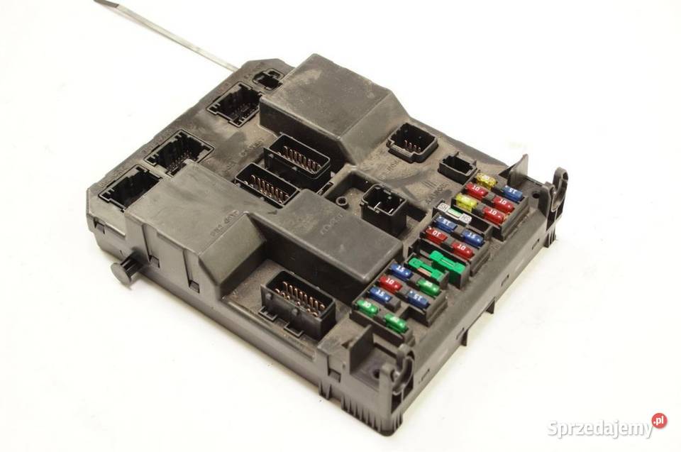 SKRZYNKA BEZPIECZNIKÓW 96151196780A PEUGEOT 307