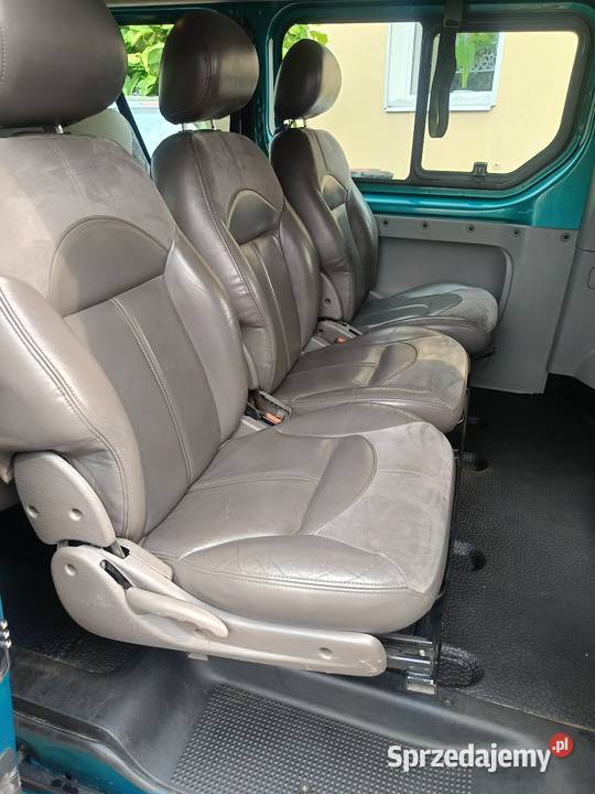 Opel Vivaro 25 CDTI 8Osobowy Bierawa