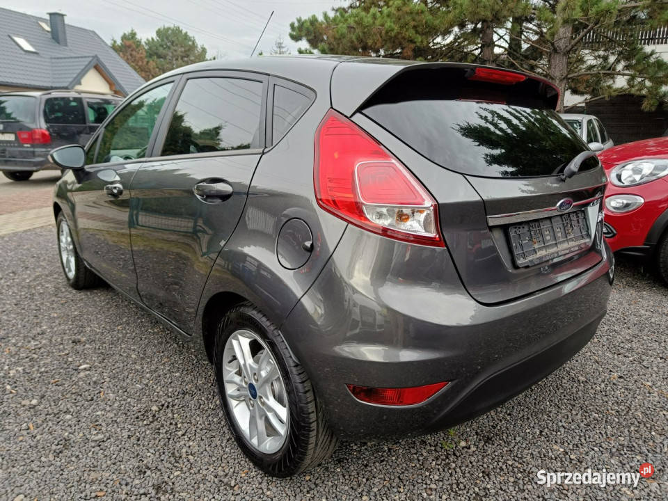 Ford Fiesta Podgrzewane fotele i Przednia szyba system Start-Stop Ruda Śląska