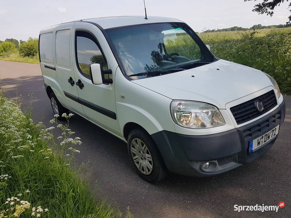 FIAT DOBLO CARGO MAXI 19 JTD 2009 SPROWADZONY Rok produkcji 2009