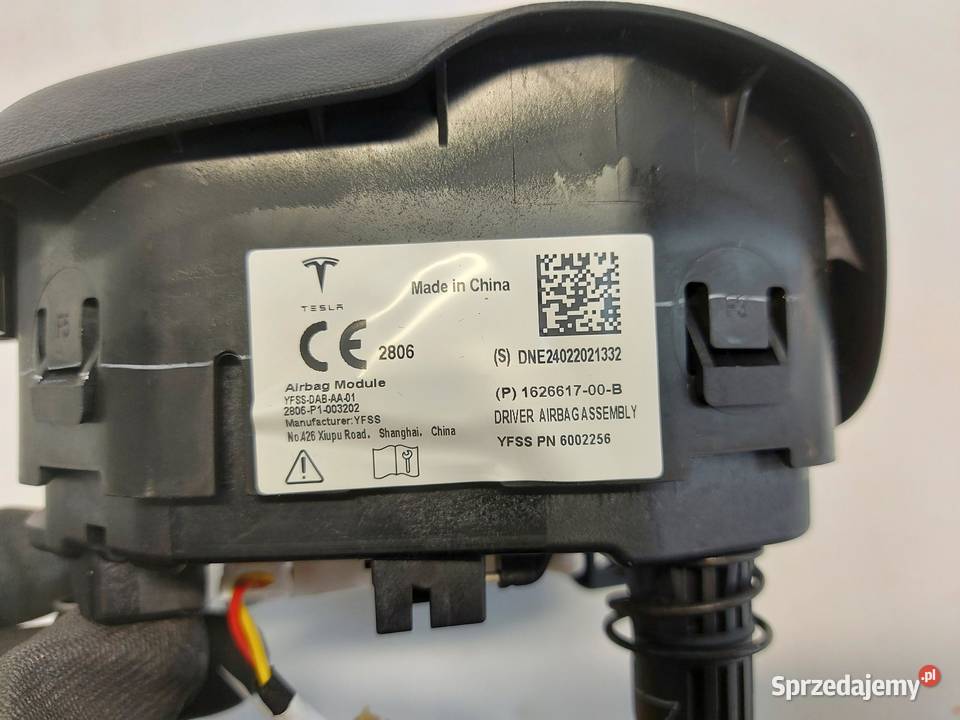 TESLA MODEL Y 2024r PODUSZKA AIRBAG KIEROWCY
