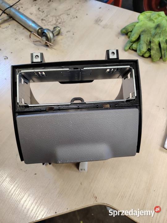 Popielniczka gniazdo zapalniczki sprinter Wilkowice