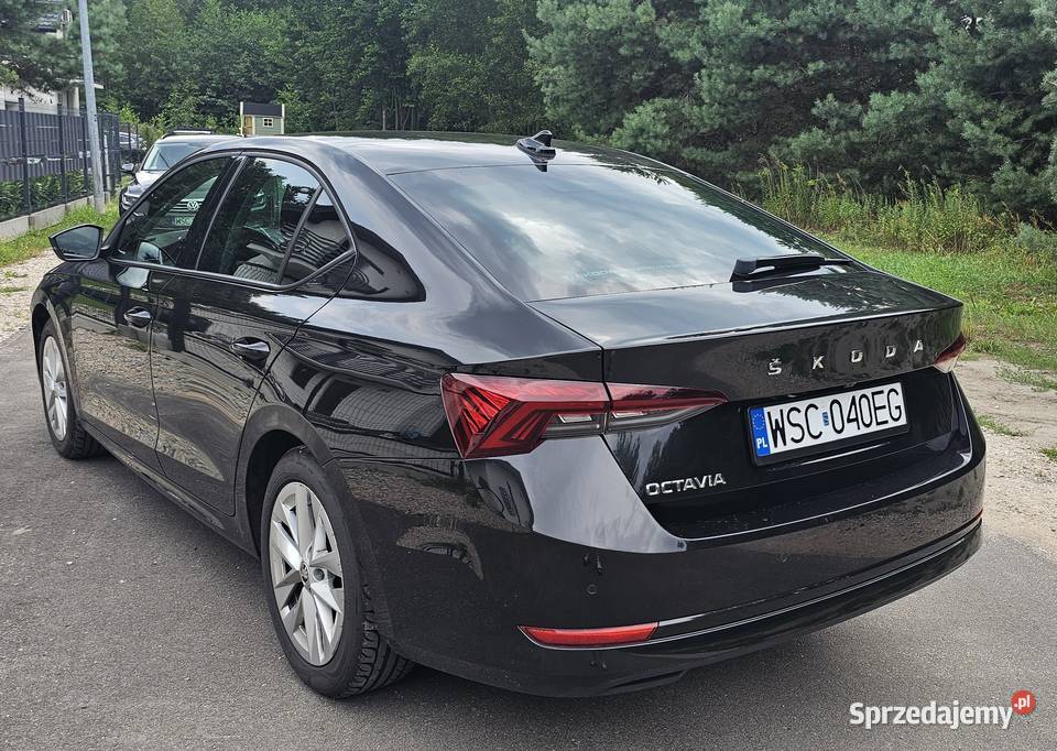 Skoda Octavia salon światła do jazdy dziennej