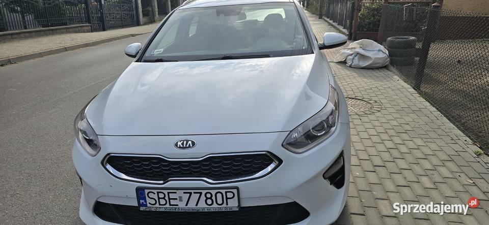 Kia ceed 16 crdi krajowy dwa komplety kół Bobrowniki