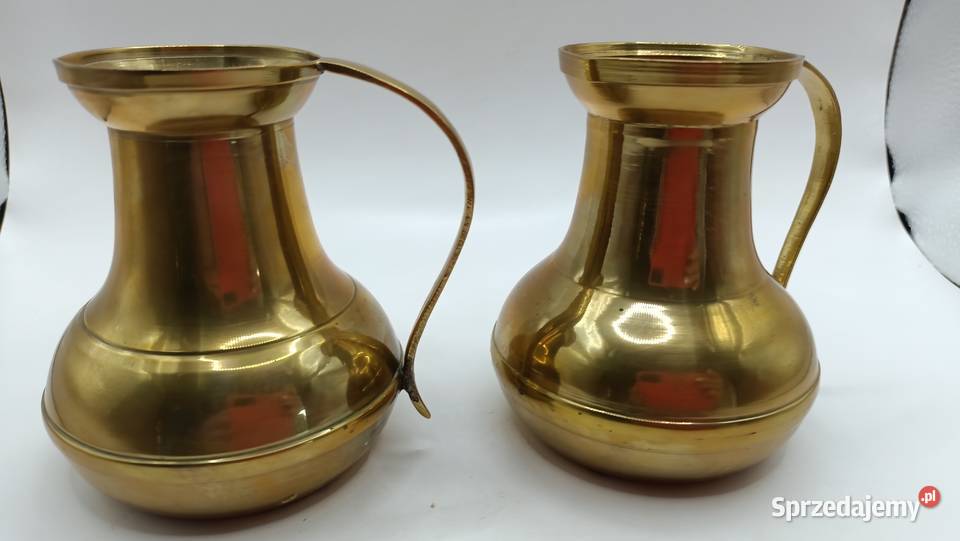 Dwa stare mosiężne dzbanki do dekoracji lubelskie Zamość