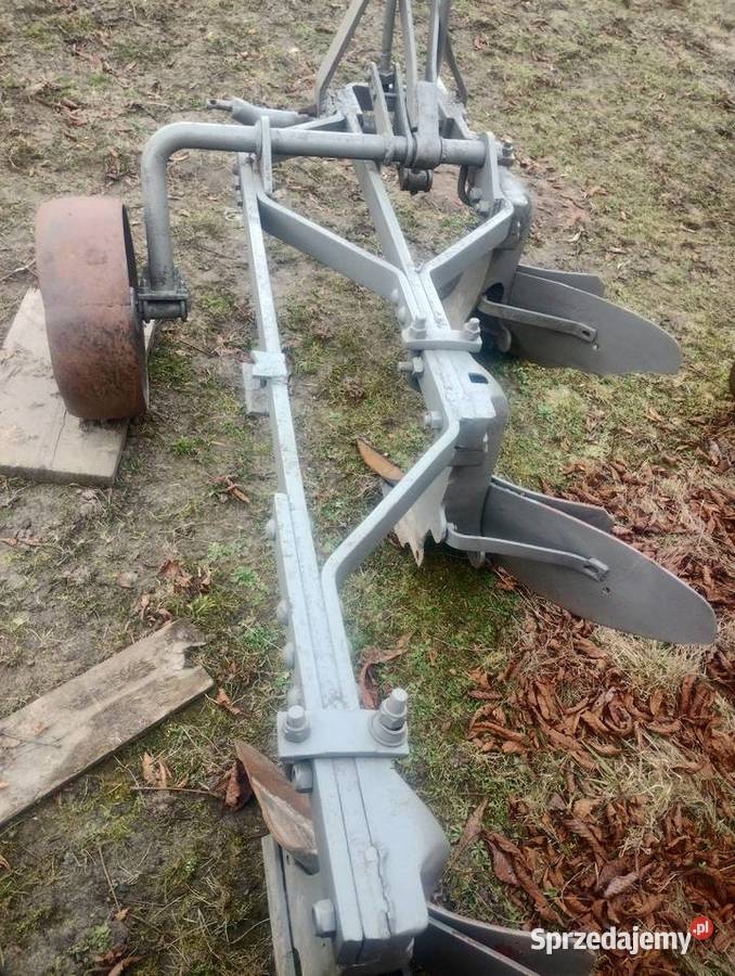 Pługi 3 skibowy Kunice