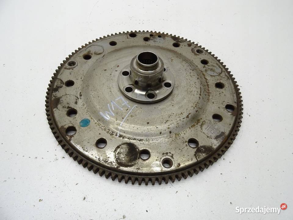 KOŁO ZAMACHOWE WIENIEC 03G105323R AUDI A4 B8 A5 osobowe