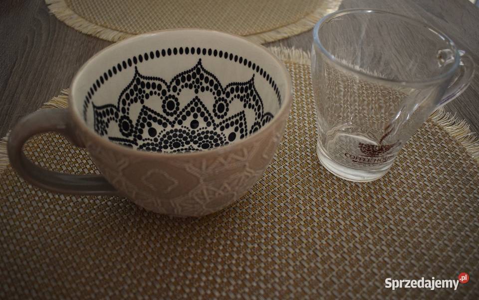 Kubek ceramiczny z reliefowym wzorem pojemność Chełmno