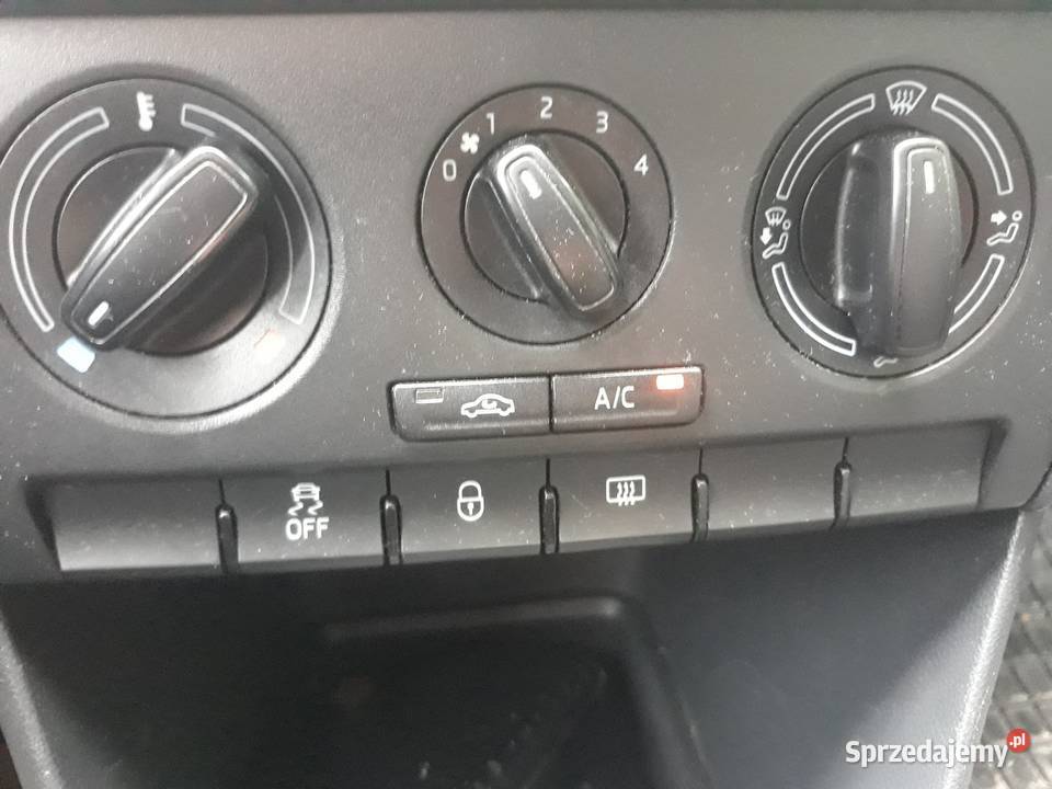 SKODA RAPID 12TSILPG SALON POLSKA welurowa tapicerka Zgierz