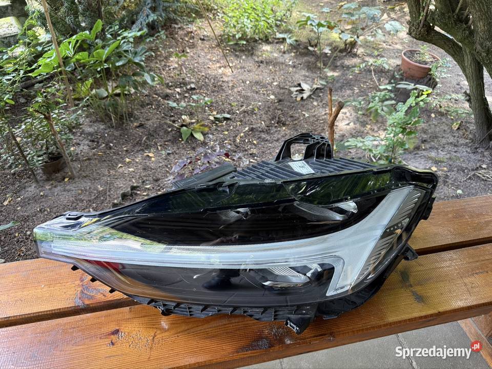 Lampa przednia Volvo xc60 Poznań sprzedam