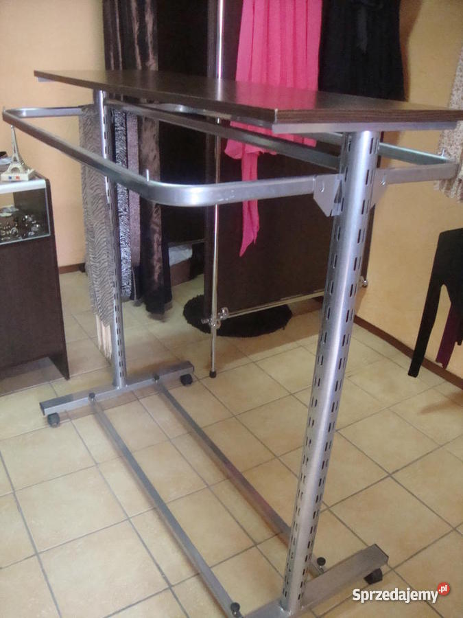 GONDOLE DO SKLEPU ODZIEŻOWEGO