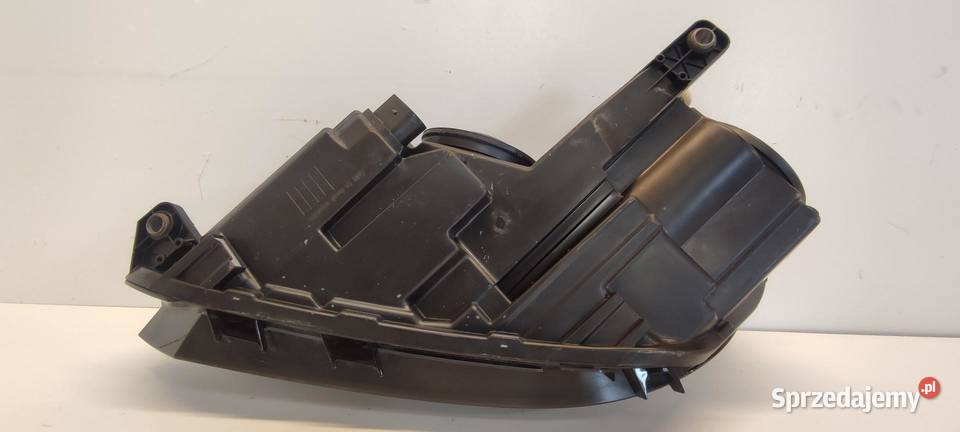 VW TIGUAN LAMPA REFLEKTOR PRAWA LIFT RHD ANGLIK