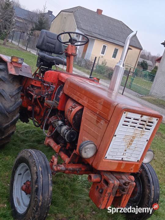 Traktor Władimiriec T25A Oleśniki