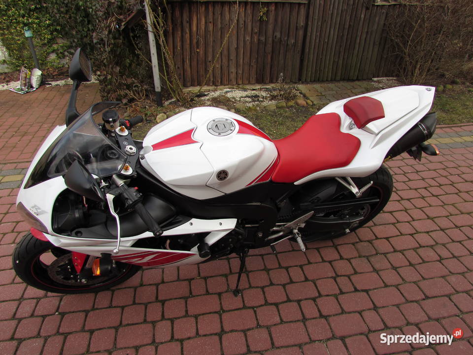 spszedam YAMAHA R1 RN 19 2008 Rok produkcji 2008 Skarżysko-Kamienna
