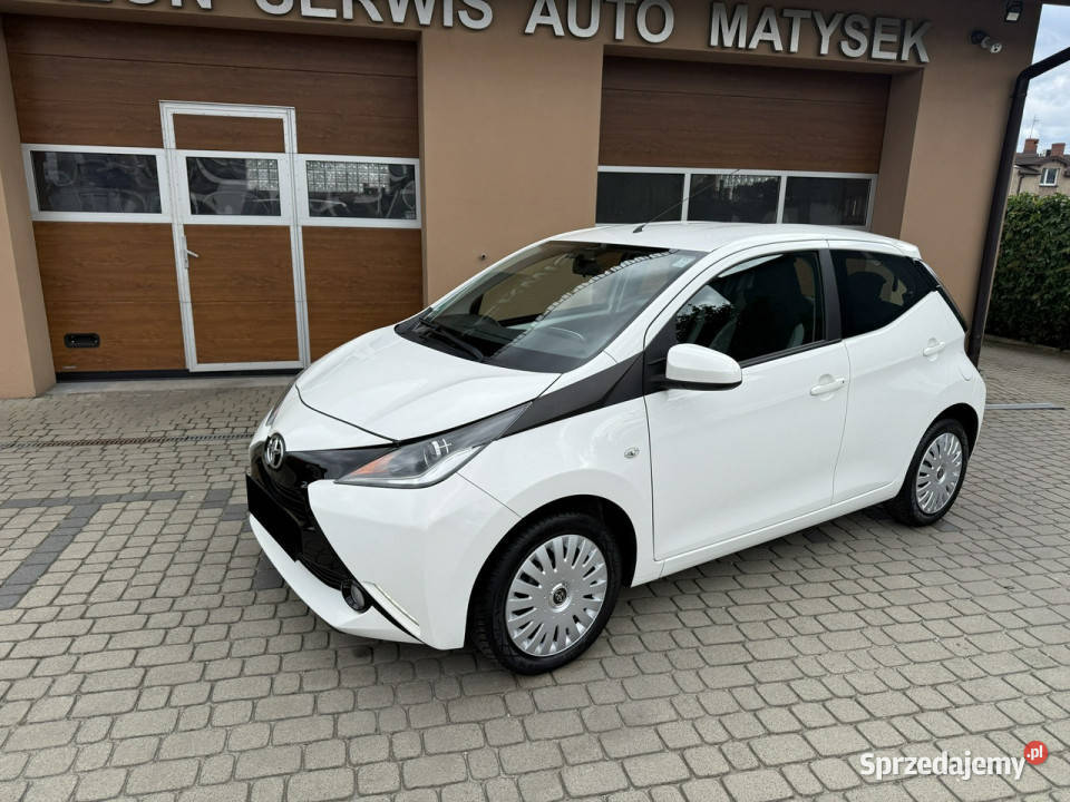 Toyota Aygo 10 69 Klimatyzacja Kamera Navi II Hatchback Orzech