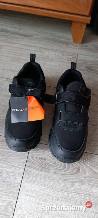 czarne buty sportowe chłopięce rozmiar 40 nowe Rozmiar 40 wielkopolskie Poznań sprzedam