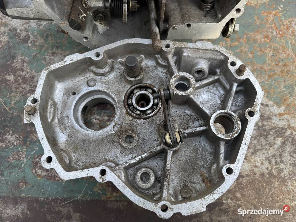 Dniepr MT 12 16 Obudowa Skrzynia Biegów Wsteczny