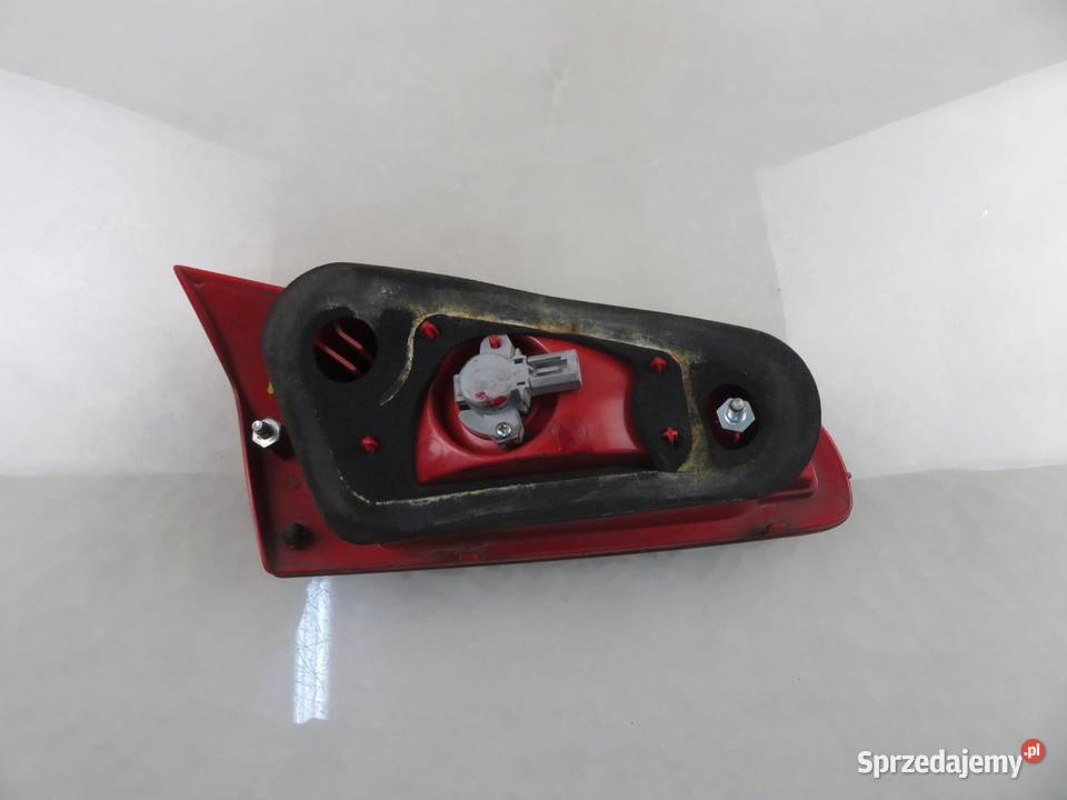 LAMPA PRAWA TYLNA KLAPA ALFA ROMEO 147 60693791 Motoryzacja sprzedam