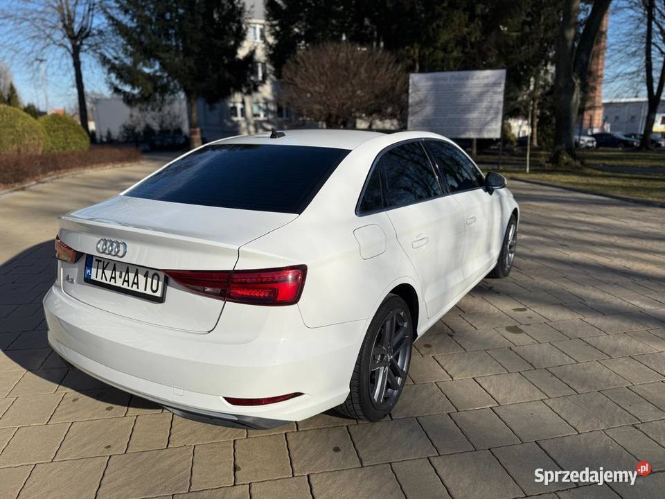Audi a3 2019r Sedan Kocina